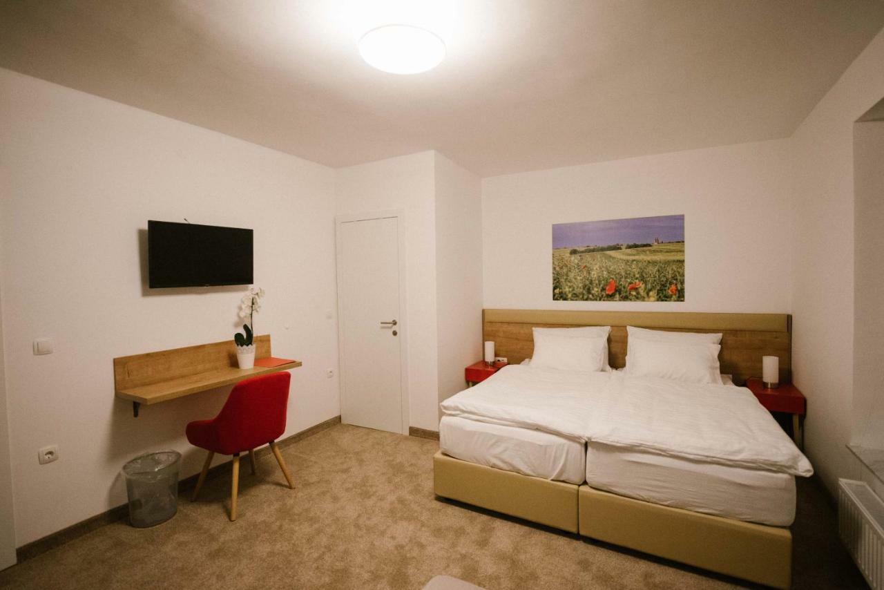 2I Rooms Ðakovo Extérieur photo